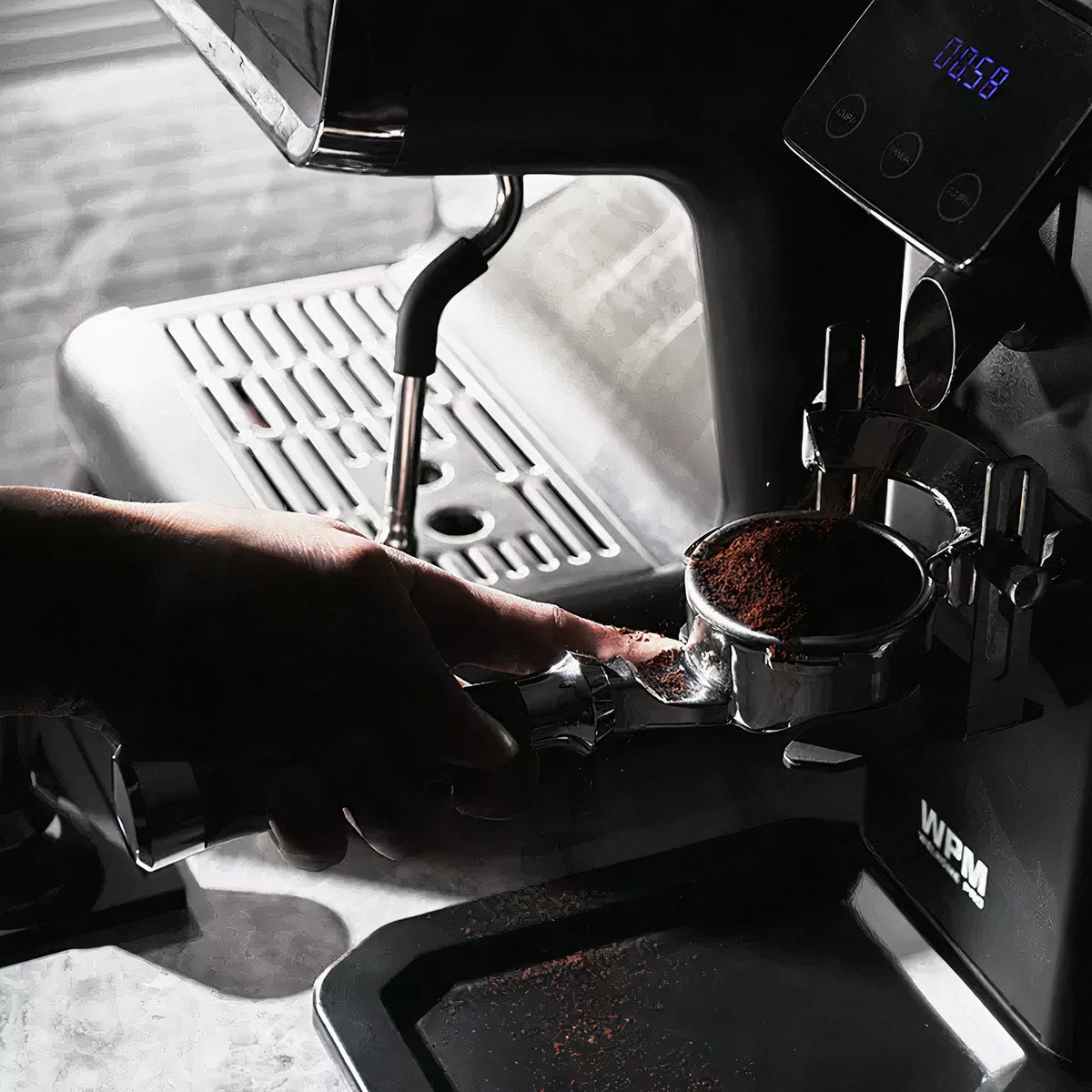 Italian Handle Bottomless Portafilter – view 10 | Lastaforest
