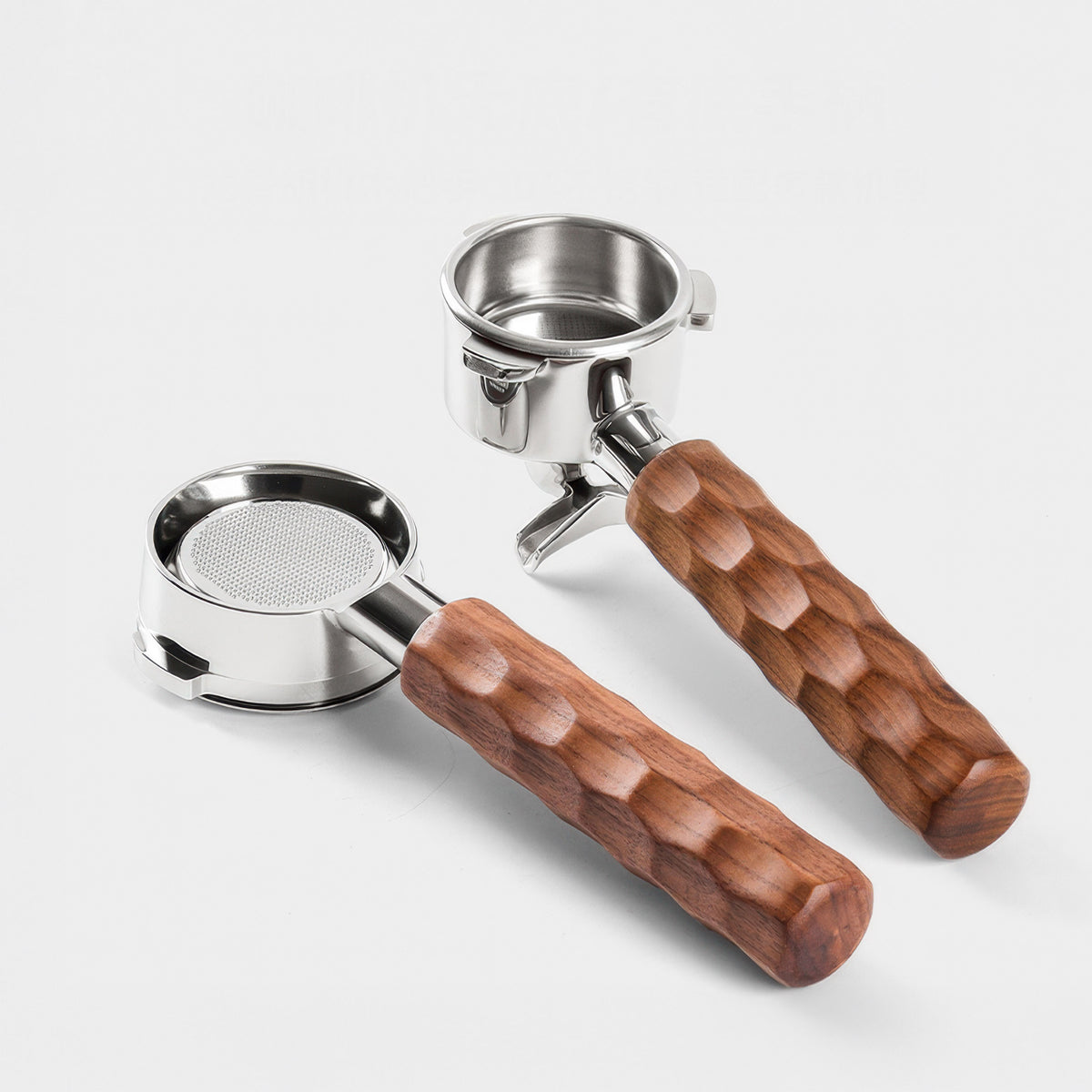 Espresso Bottomless Portafilter - Dragon Ridge Design – detail view | Lastaforest