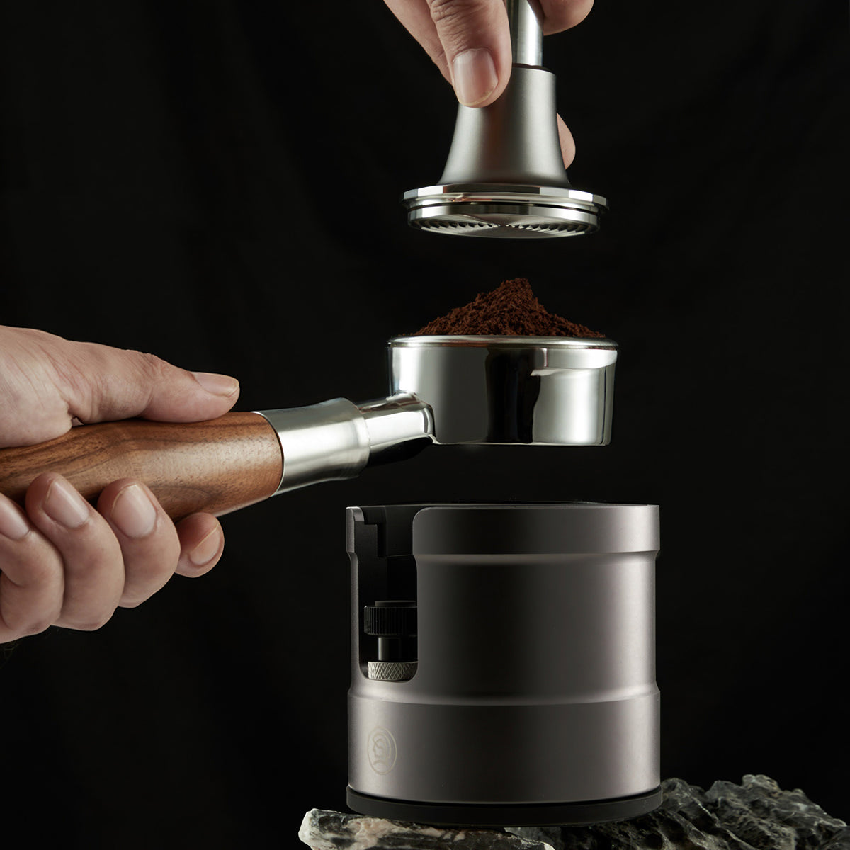 Thunder Espresso Tamping Holder – view 9 | Lastaforest