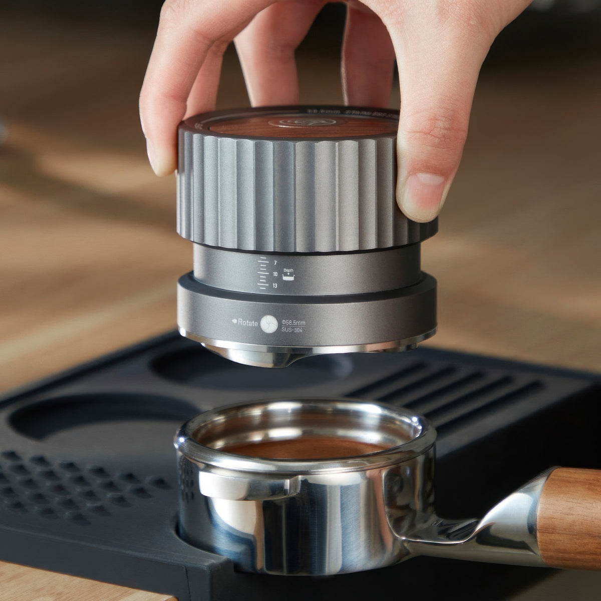 Auto-Gravity Precision Tamper & Distributor – view 11 | Lastaforest