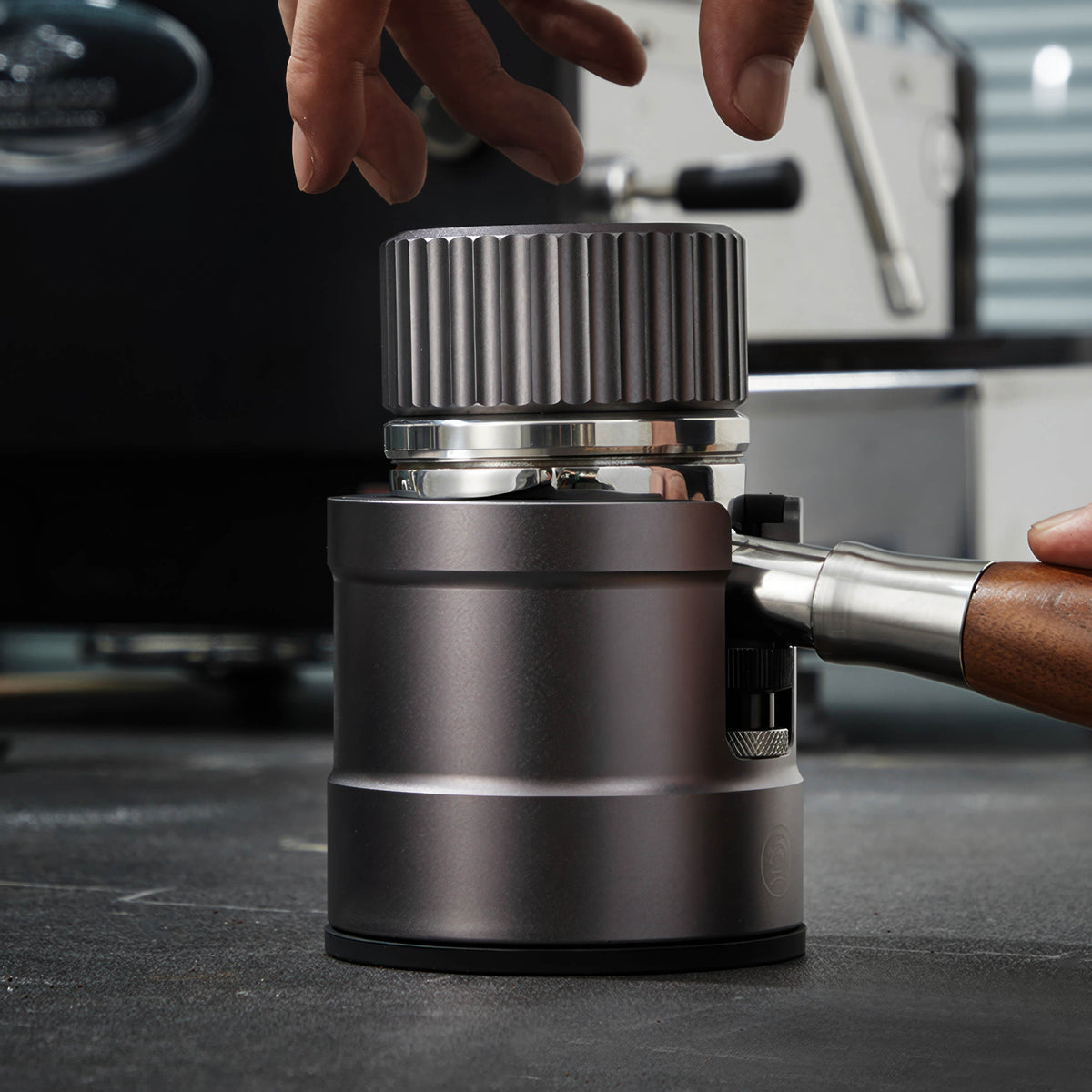 Thunder Espresso Tamping Holder – view 5 | Lastaforest