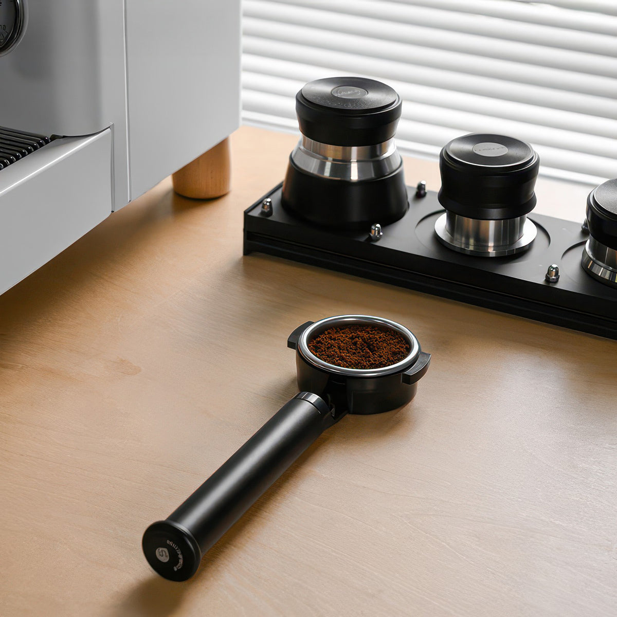 Flat Bottomless Portafilter - High-Efficiency Extraction – detail view | Lastaforest