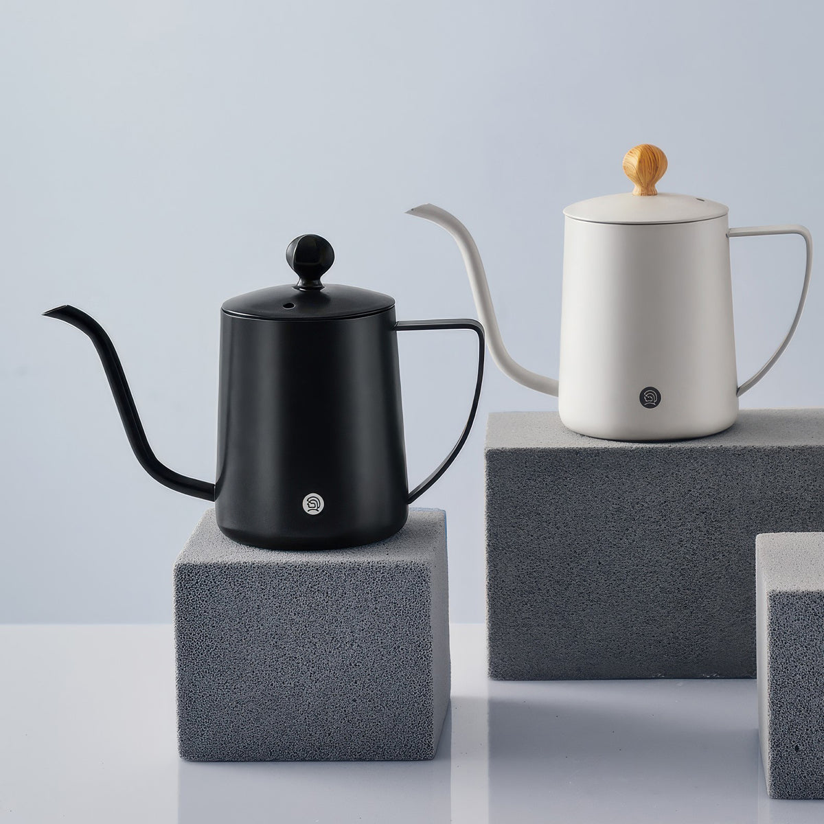 Gooseneck Pour Over Coffee Kettle – detail view | Lastaforest