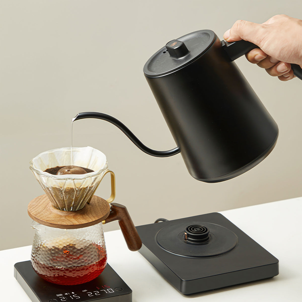Electric Gooseneck Pour-Over Kettle – side view | Lastaforest