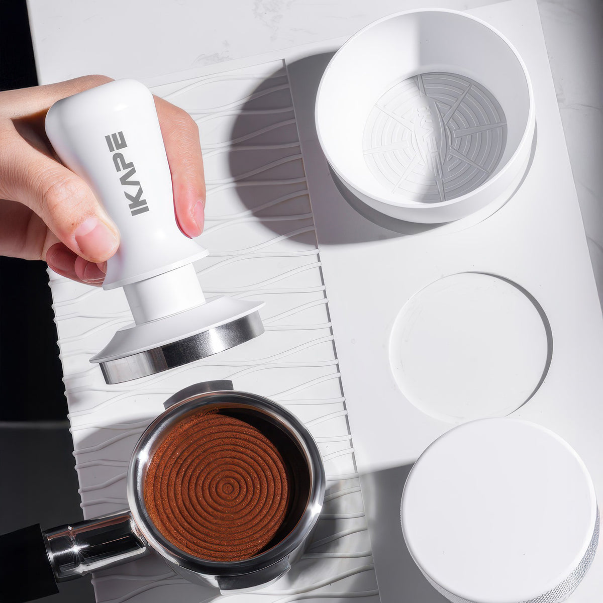 Espresso White Tamper & Distributor – top view | Lastaforest