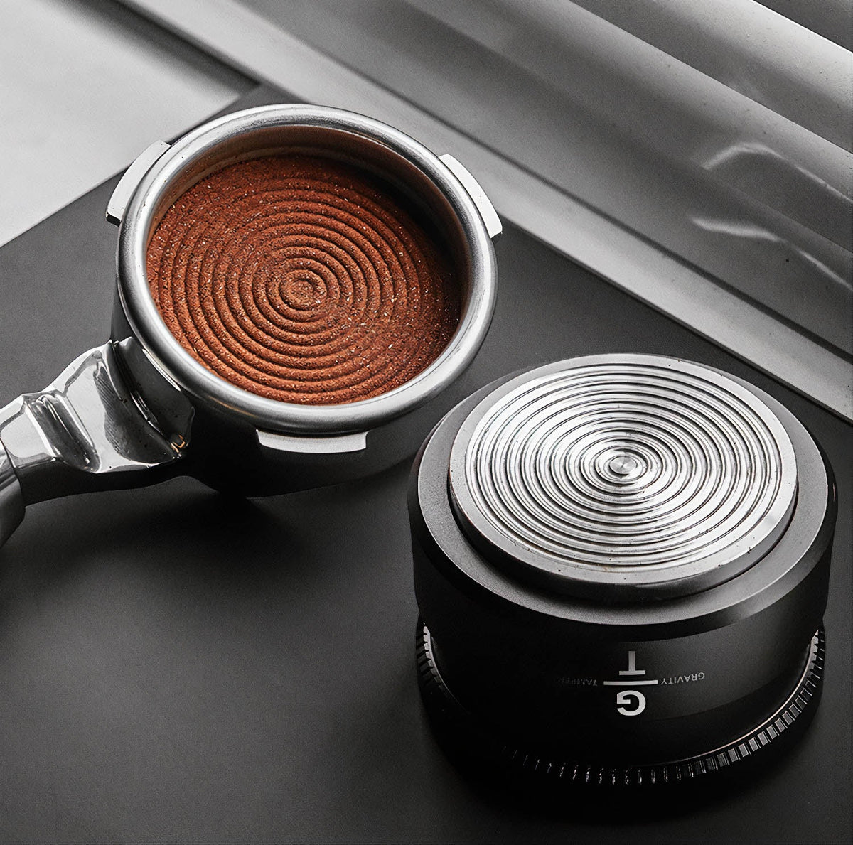 Gravity Tamper and Distributor with Wooden Lid – view 5 | Lastaforest