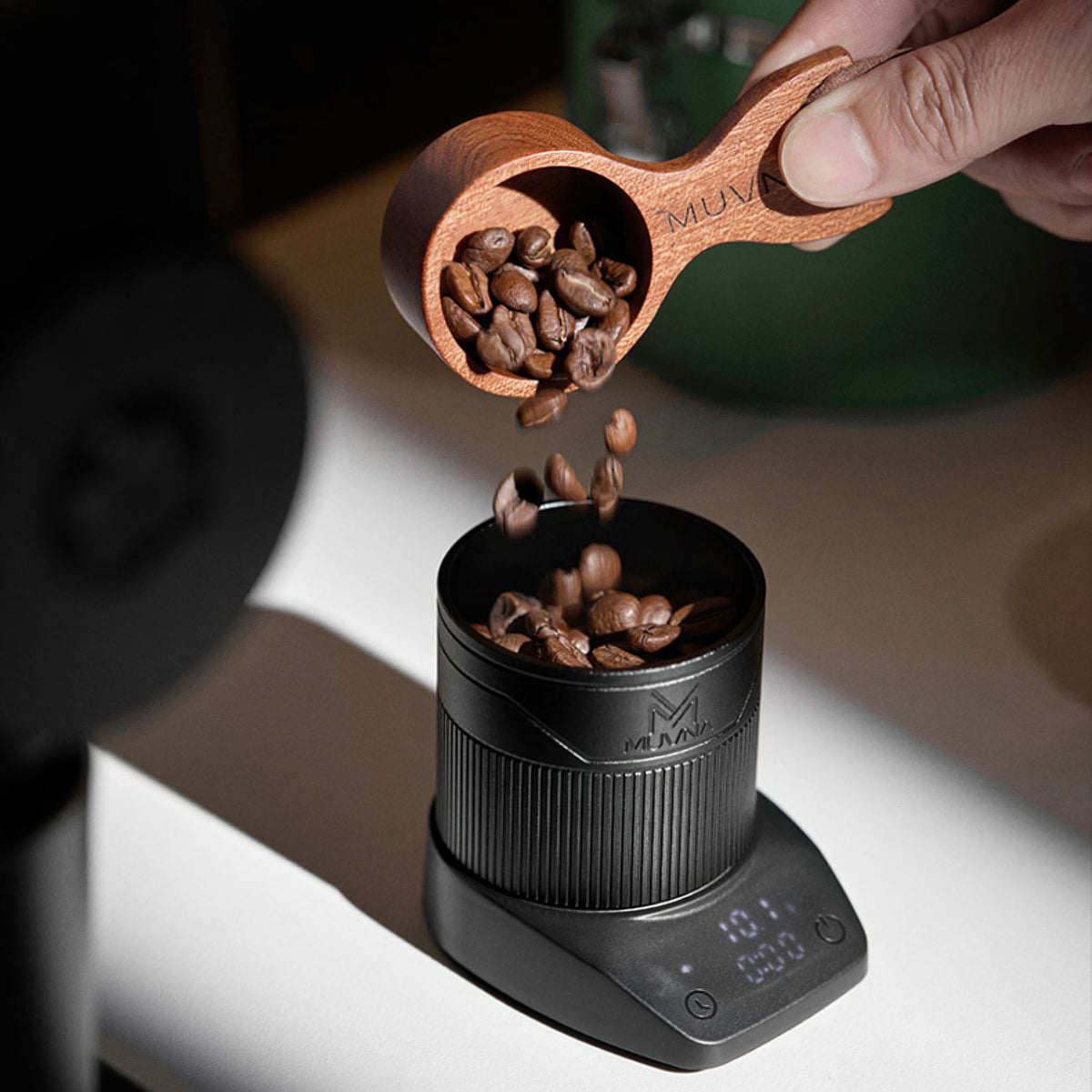 Mini Electronic Portable Espresso Scale – detail view | Lastaforest