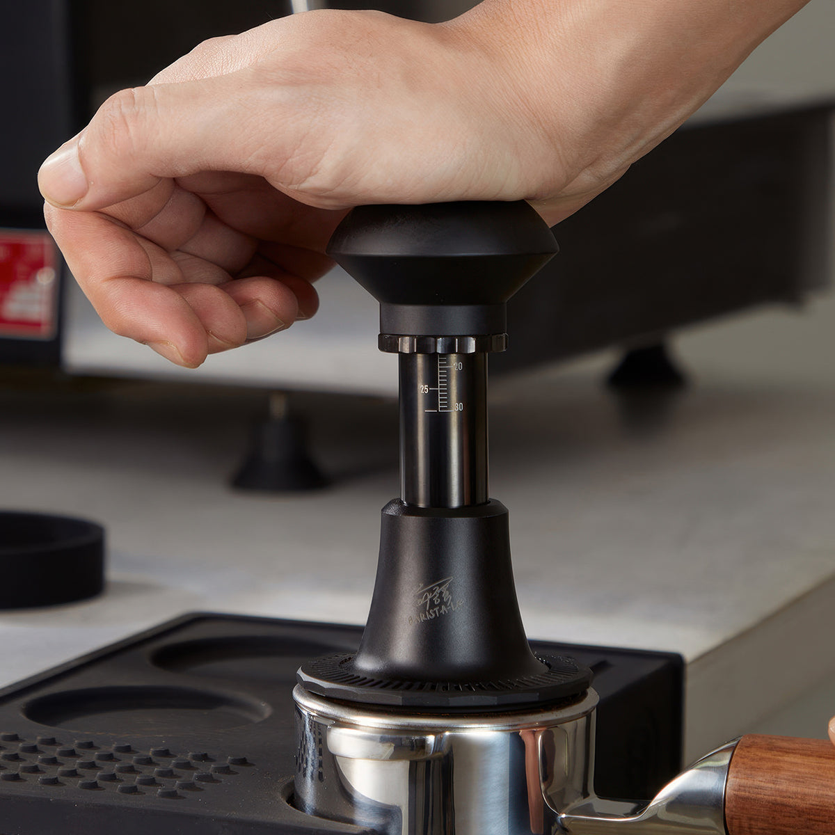 Titanium Spring-Loaded Espresso Tamper – view 11 | Lastaforest