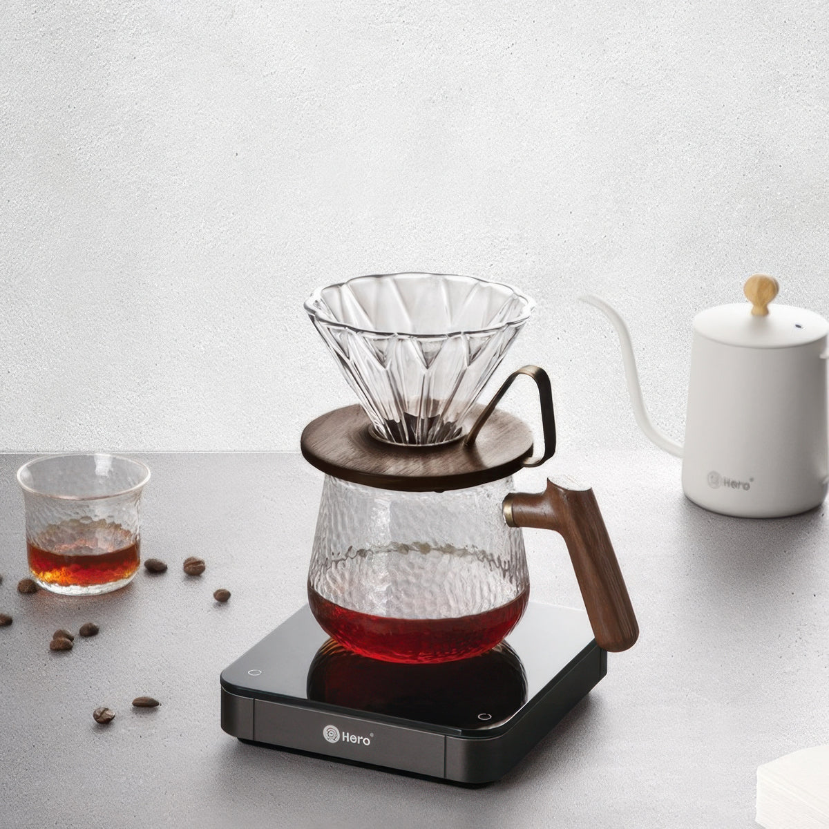 Prisma Walnut Pour-Over Dripper – detail view | Lastaforest