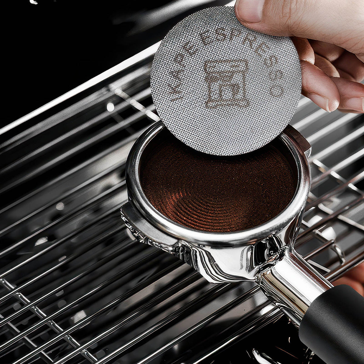 Openwork Bottomless Portafilter with High Extraction Basket – view 12 | Lastaforest