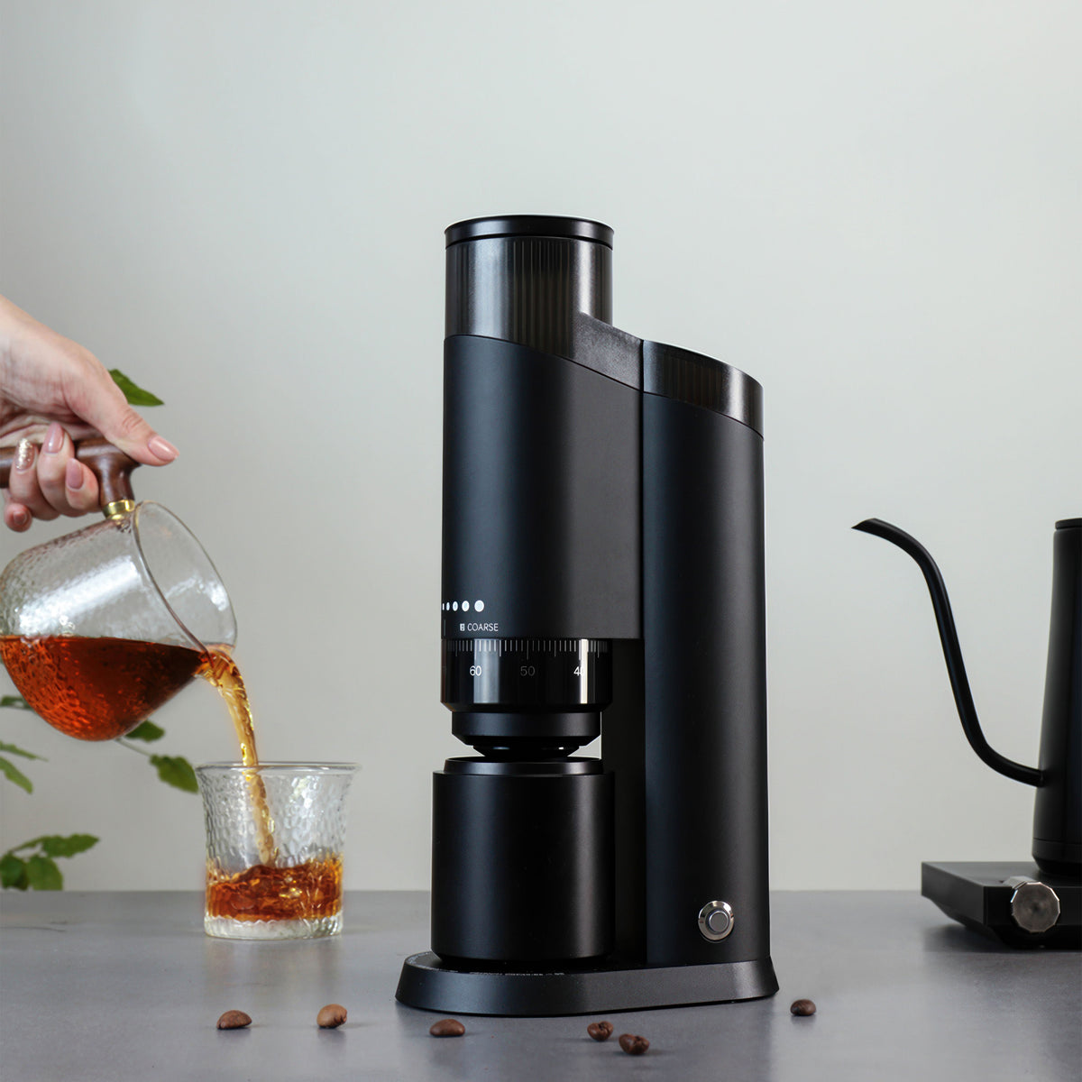 Mechanic E-Grinder – Premium Precision Coffee Grinder – side view | Lastaforest