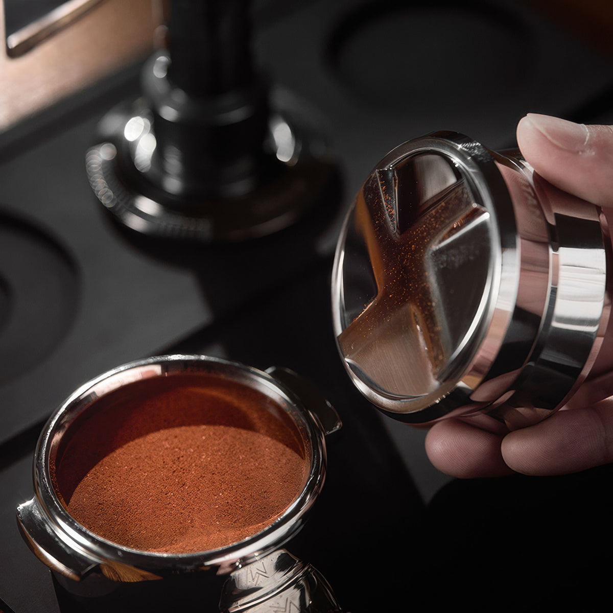 Four Spring Titan Tamper & Distributor – view 7 | Lastaforest