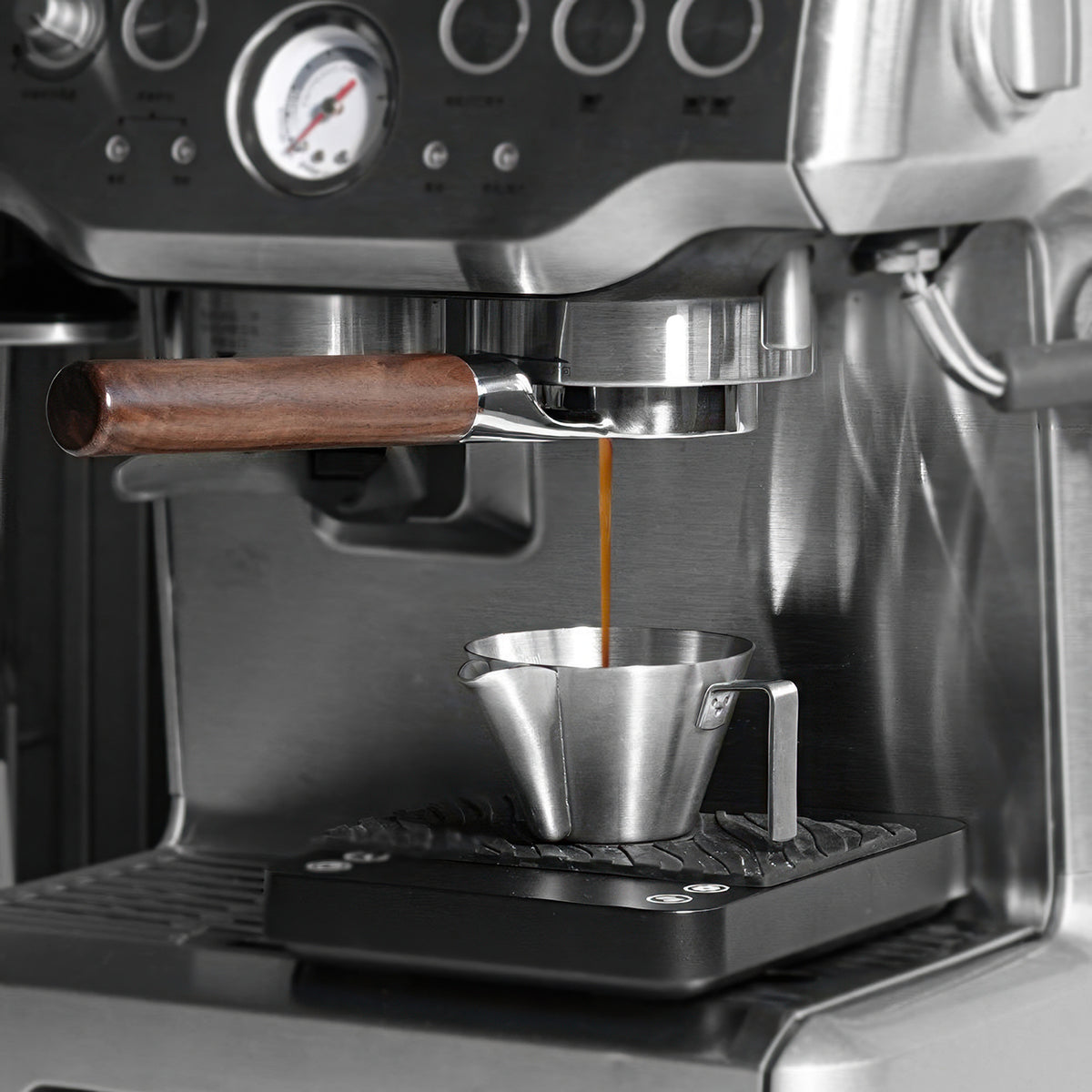Handcrafted Flat-bottom Bottomless Portafilter – view 7 | Lastaforest