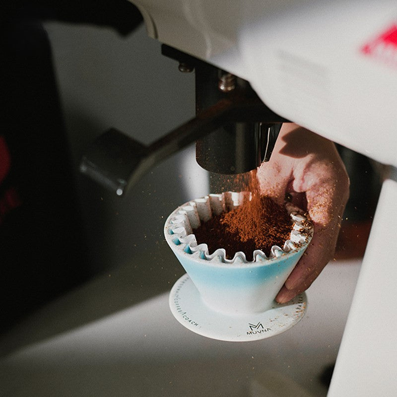 Cake V60 Filter Cup - Flat Bottom Ceramic Dripper – view 6 | Lastaforest