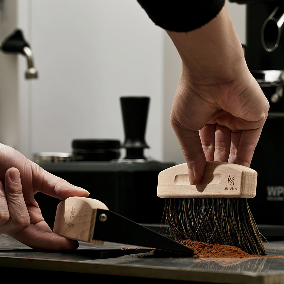 Solid Wood Coffee Cleaning Brush Set – view 9 | Lastaforest