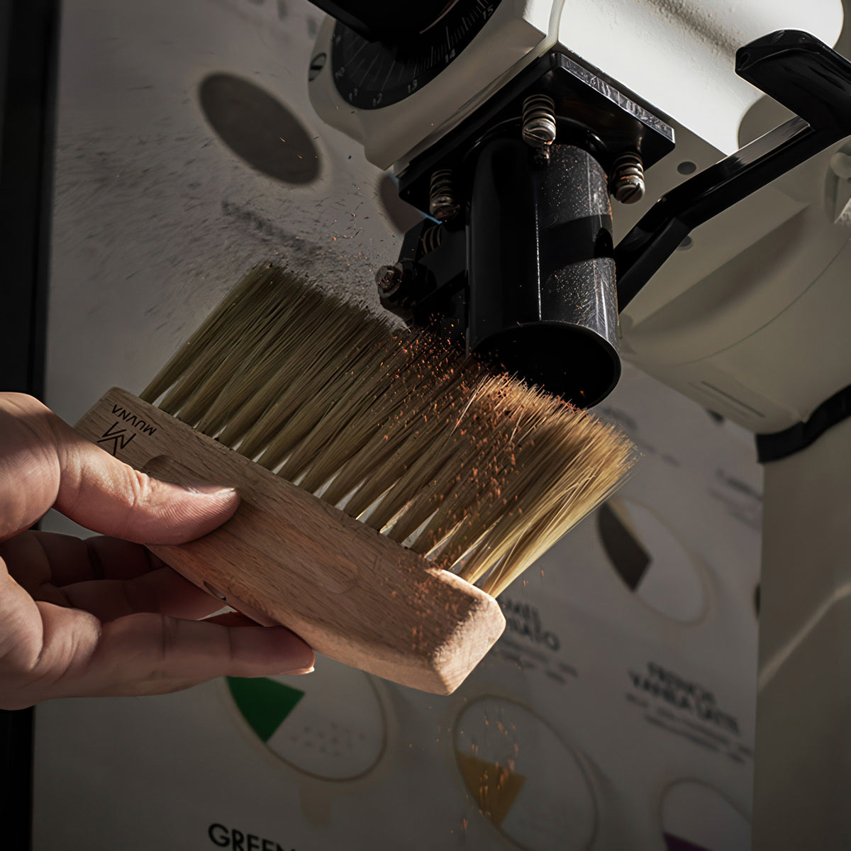 Solid Wood Coffee Cleaning Brush Set – view 8 | Lastaforest