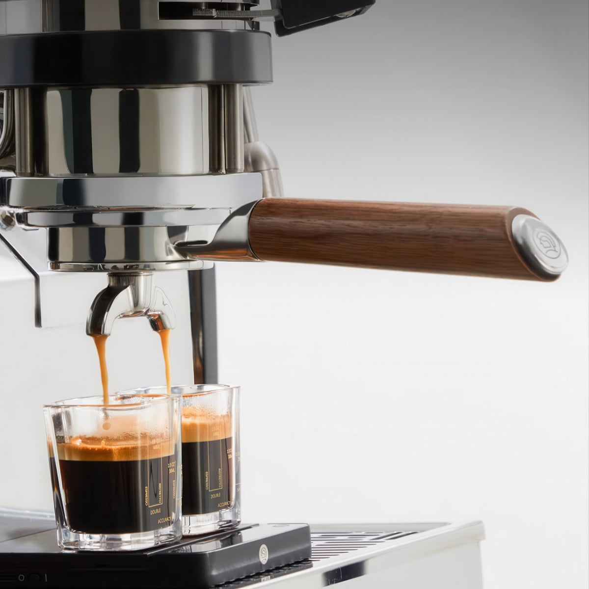 Bottomless Portafilter with Removable Double Spout – top view | Lastaforest