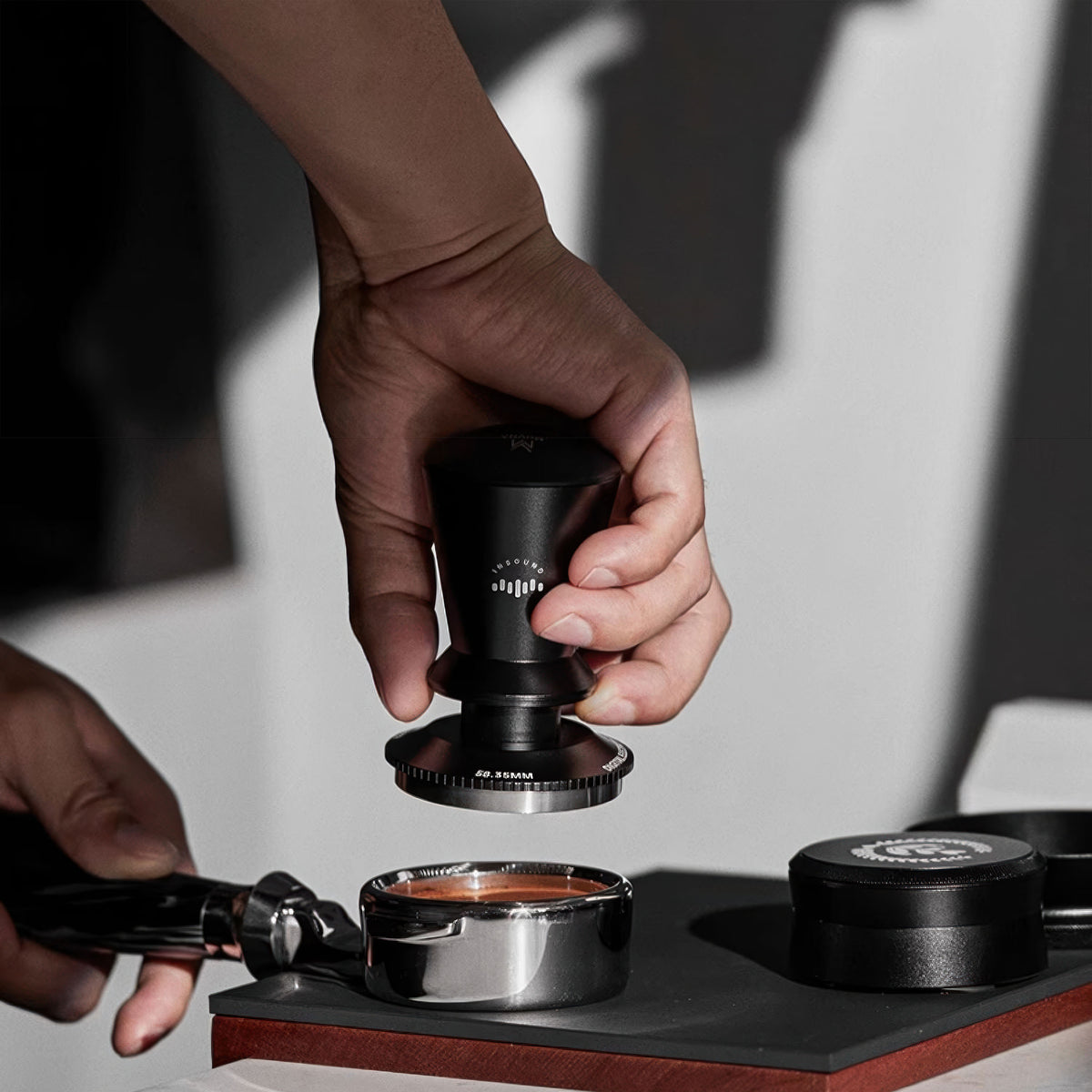 Adjustable Digital Tamper with Display – view 10 | Lastaforest