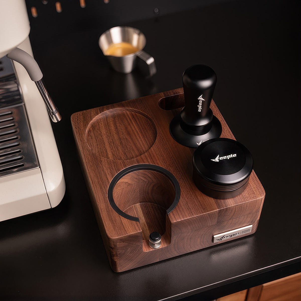 Walnut Wood Coffee Tamping Station – view 8 | Lastaforest