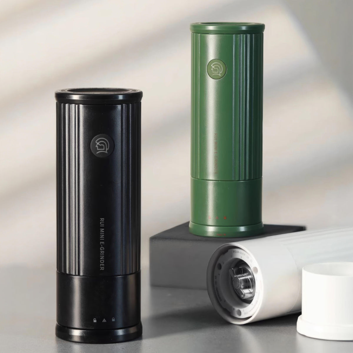 Mini Rui Compact Travel Coffee Grinder – detail view | Lastaforest