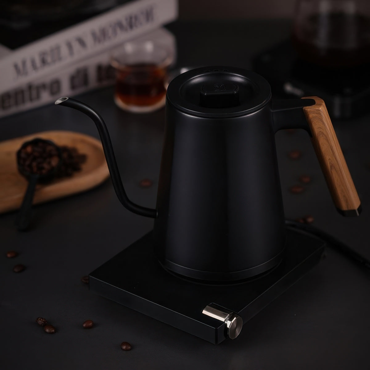 Nexus Temperature Control Kettle | LED Temp Display – detail view | Lastaforest