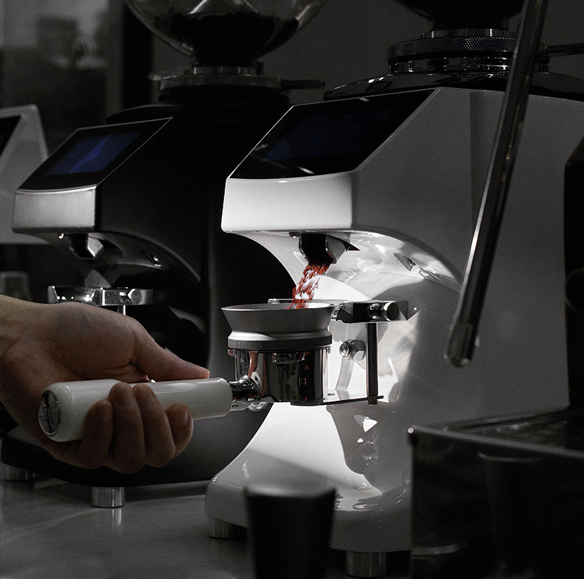 Barista Magnetic Espresso Dosing Funnel – view 7 | Lastaforest