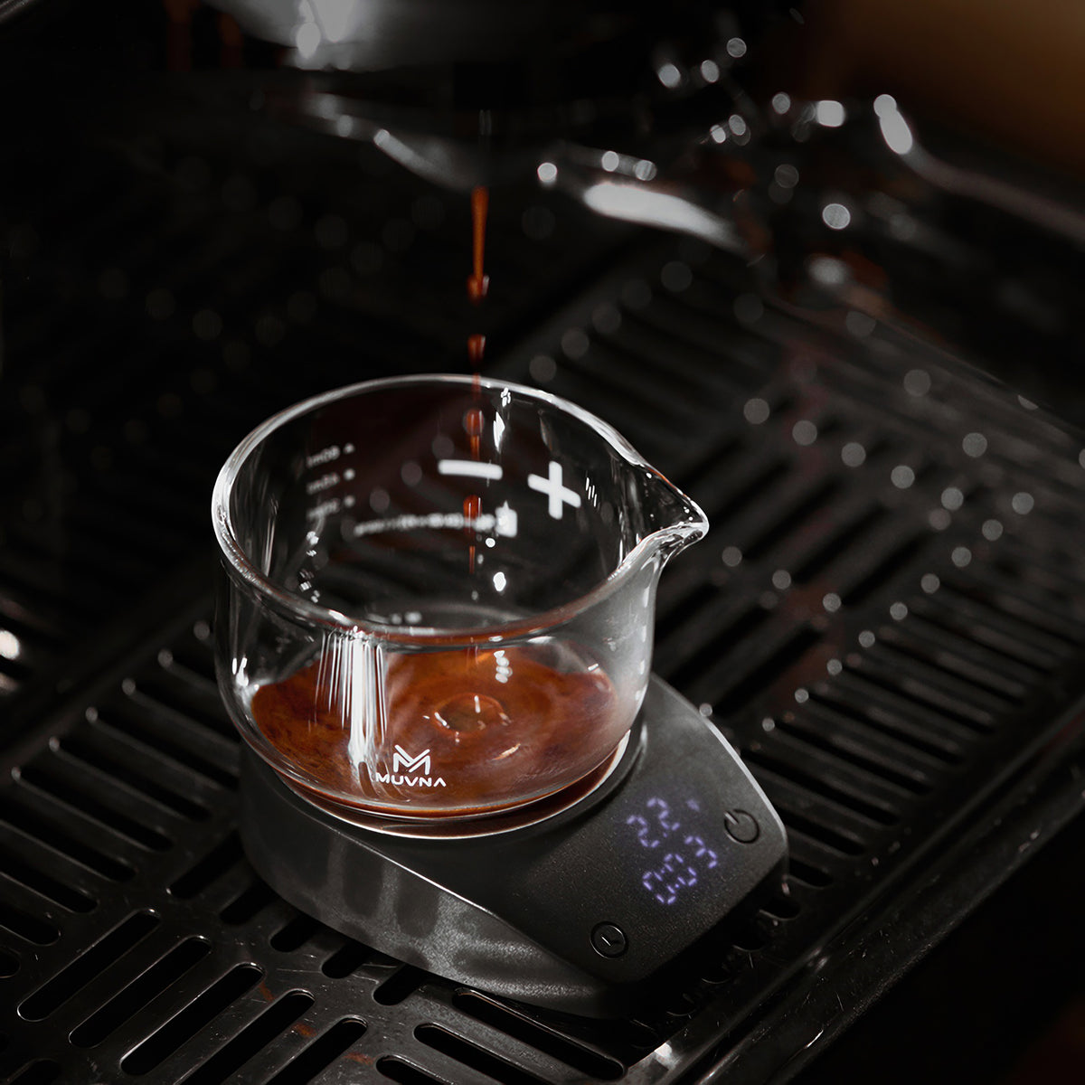 Mini Electronic Portable Espresso Scale – side view | Lastaforest