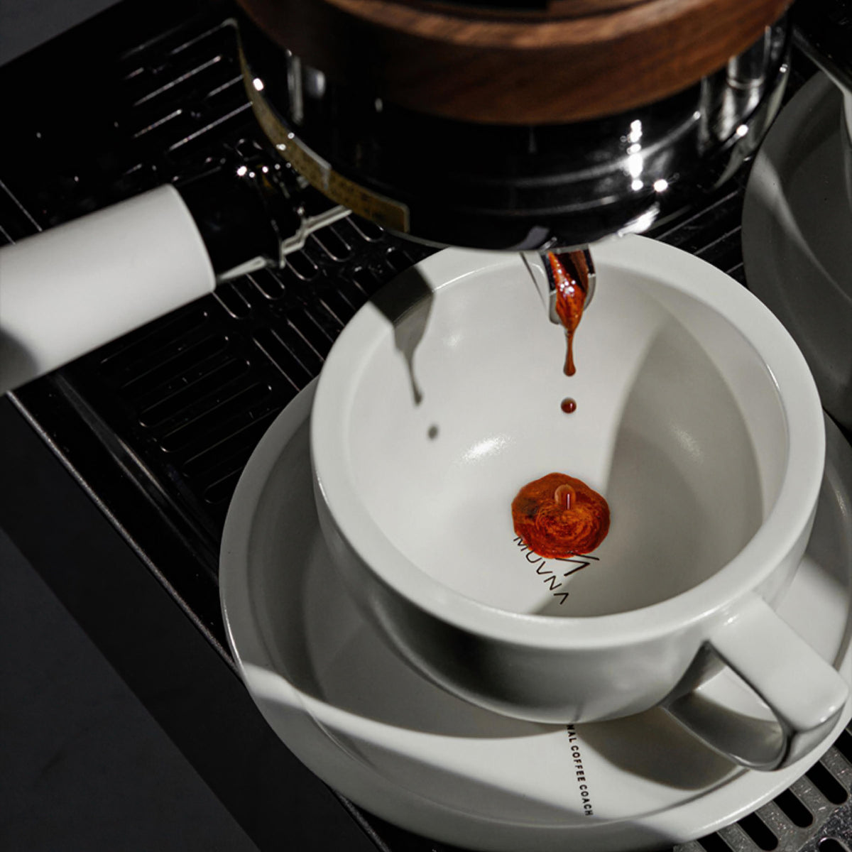 Embossed Ceramic Latte Cup 280ml – view 13 | Lastaforest