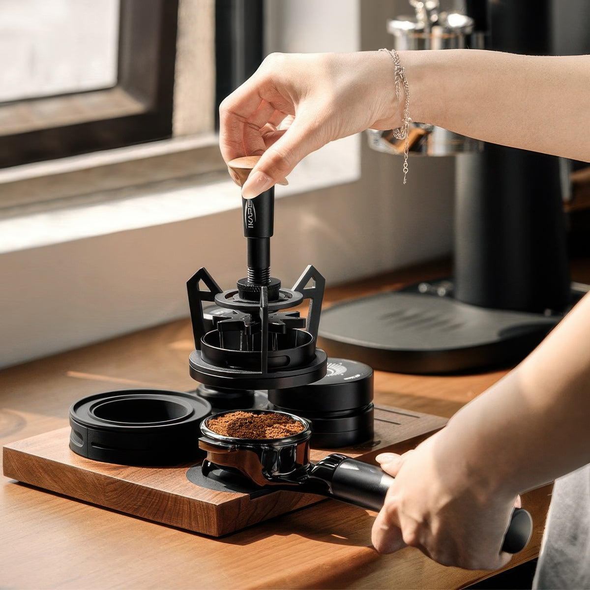 Walnut Espresso Workstation - Barista Organizer – side view | Lastaforest