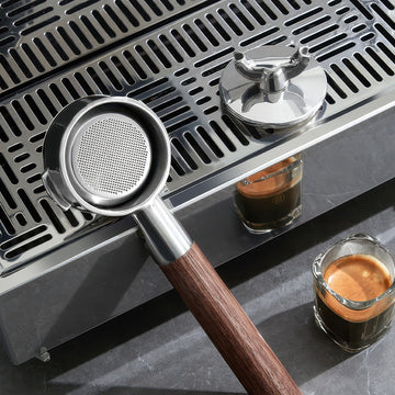 Bottomless Portafilter with Removable Double Spout – view 10 | Lastaforest