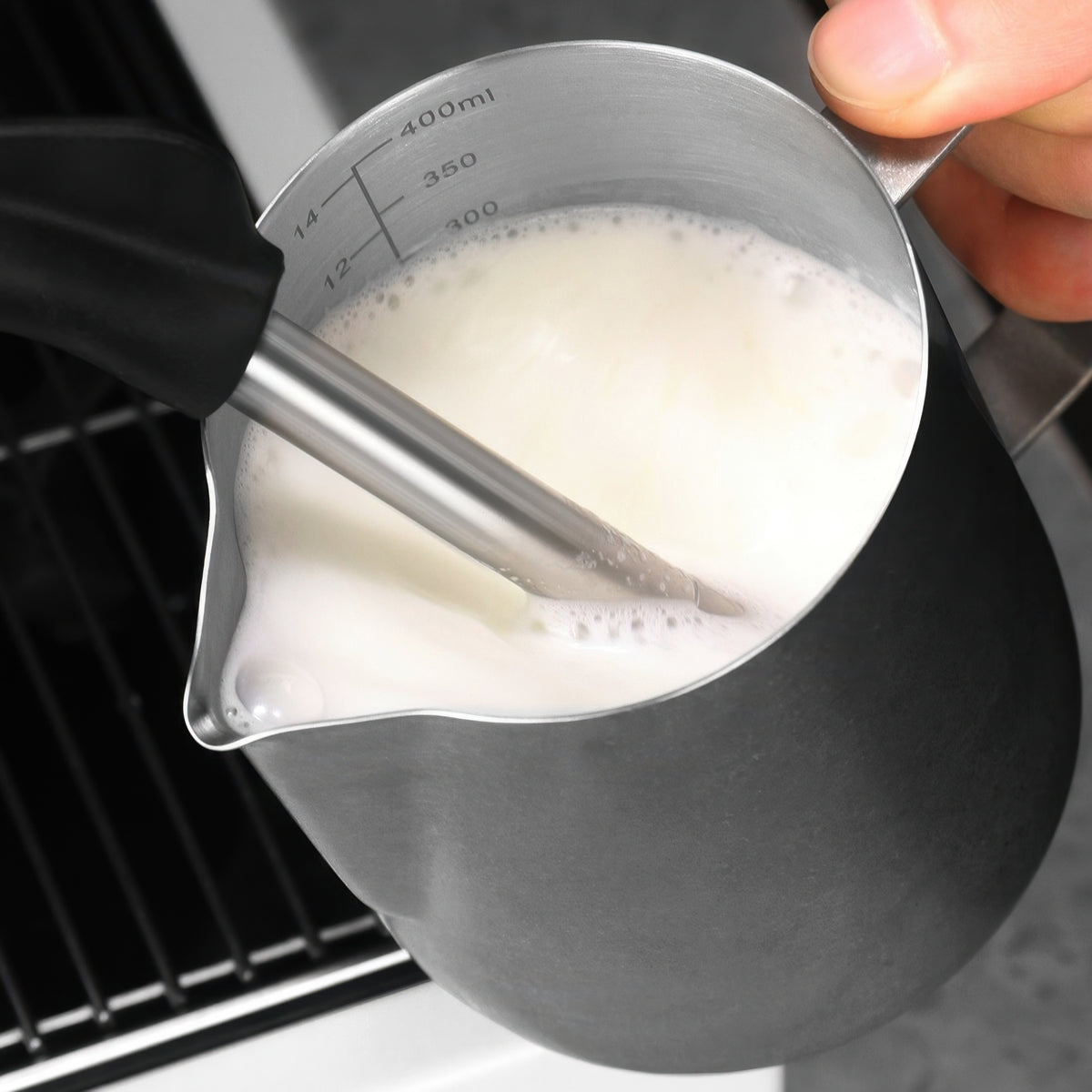 Linea Precision Latte Art Pitcher – view 9 | Lastaforest