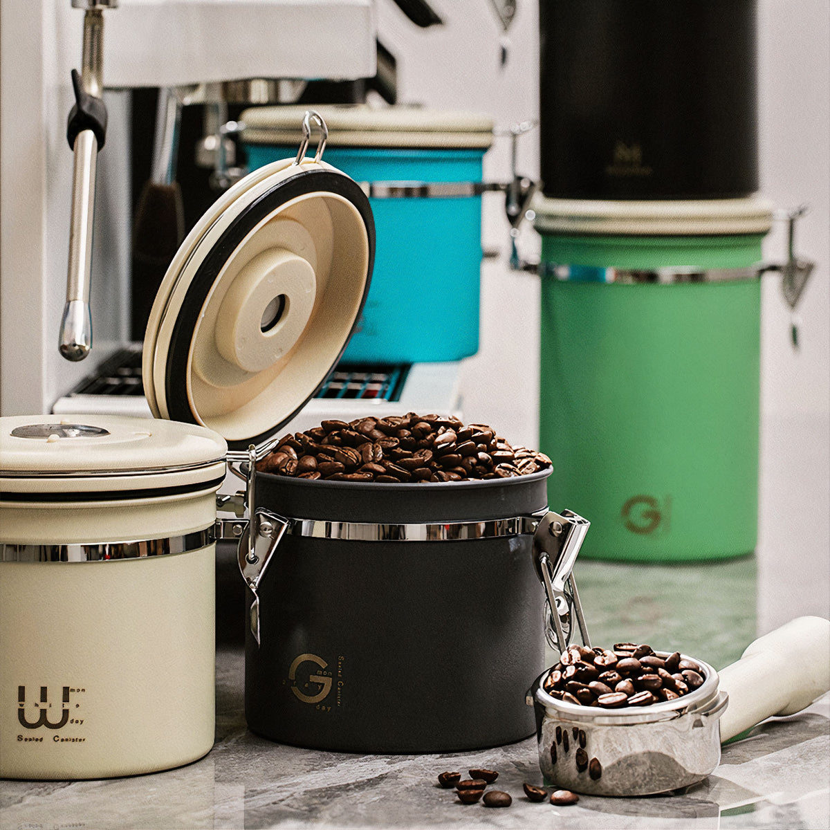 Airtight Coffee Bean Storage Canister – top view | Lastaforest
