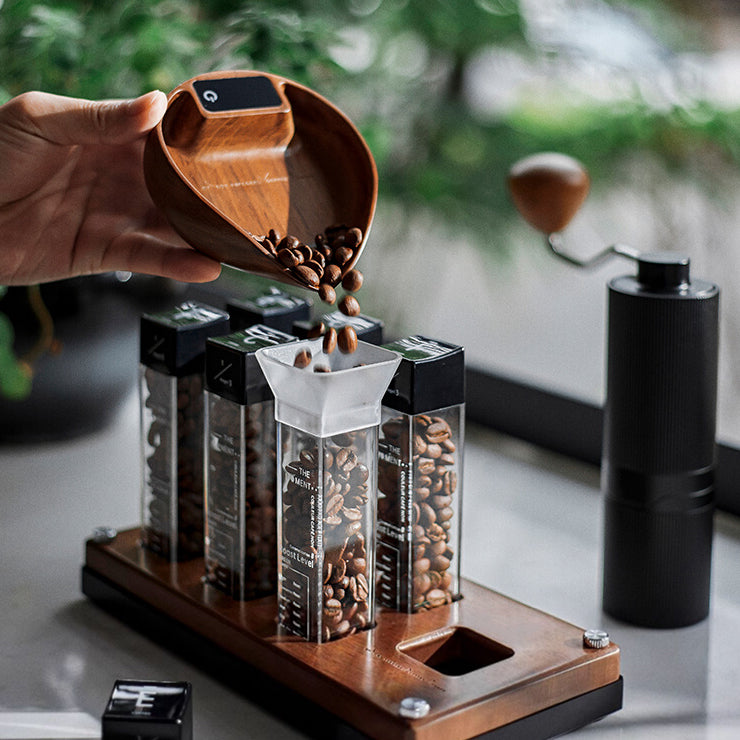 Electronic Walnut Coffee Scale With Leaf Shade – top view | Lastaforest