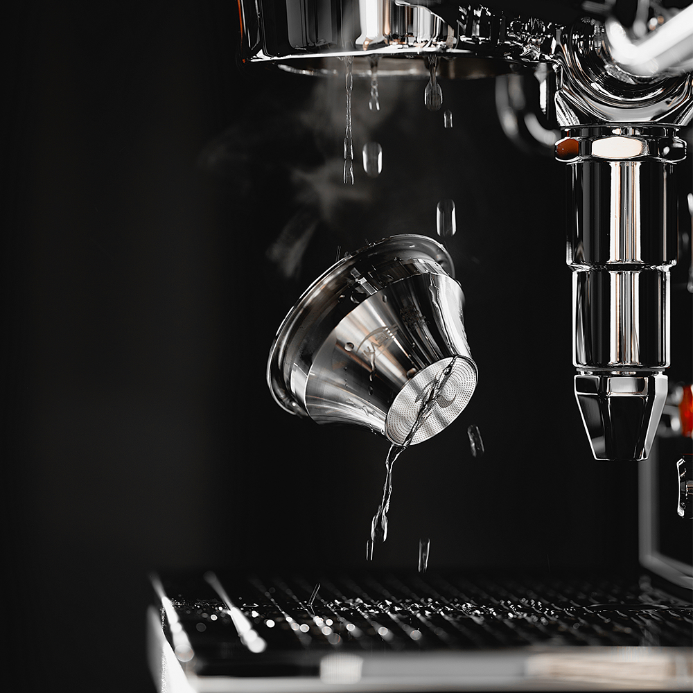Step-Down Portafilter Basket 58mm to 32mm – detail view | Lastaforest