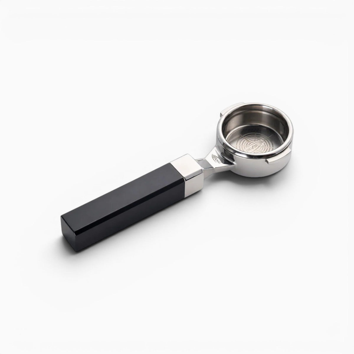 Flat-Base E61 Bottomless Portafilter with High-Extraction Basket | Lastaforest